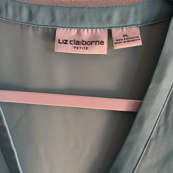 Teal ombré sheer blouse- beautiful!! EUC!! $24! - Picture 2 of 7